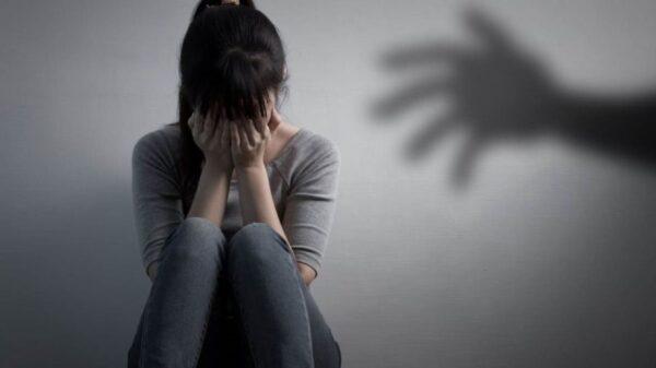 Συνέλαβαν 54χρονο στη Λάρισα που θώπευε την εγγονή του - Υποστηρίζει ότι «αυτή τον προκάλεσε»