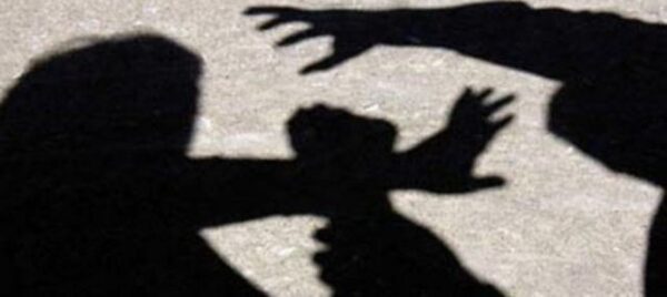 Καλλιθέα: Επίθεση σε 13χρονο από τέσσερις ανηλίκους – «Πάρε τον πατέρα σου, να έρθει να τον σκοτώσουμε»