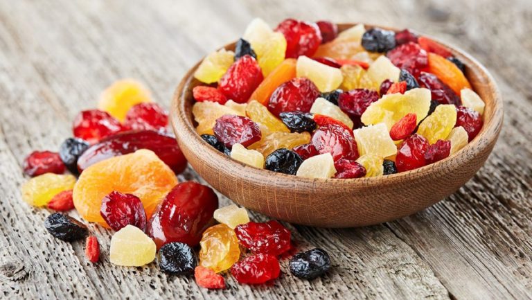 Aποξηραμένα φρούτα : Θερμιδικές βόμβες ή διατροφικοί θησαυροί;