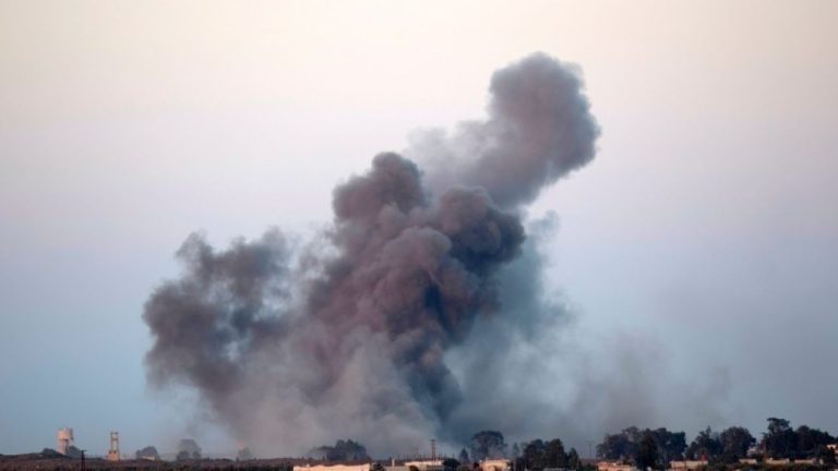 Τουλάχιστον 5 νεκροί, ανάμεσά τους 3 άμαχοι, σε πλήγματα του Ισραήλ στη Συρία