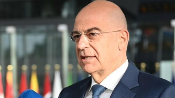 Στο Λονδίνο, ο υπουργός Εθνικής Άμυνας Νίκος Δένδιας