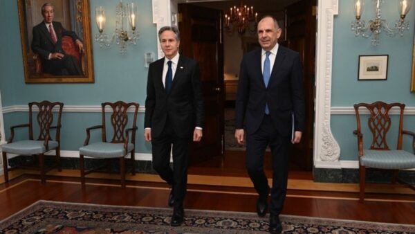 Κοινό ανακοινωθέν Στρατηγικού Διαλόγου ΗΠΑ-Ελλάδας: Επιταχύνεται η εμβάθυνση της συνεργασίας Αθήνας-Ουάσιγκτον