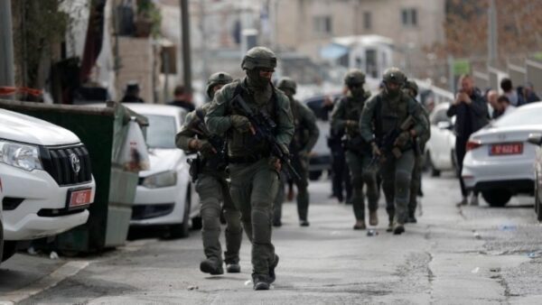Κατεχόμενη Δυτική Όχθη: Οι ισραηλινοί φράχτες αποδιοργανώνουν τη ζωή των Παλαιστινίων