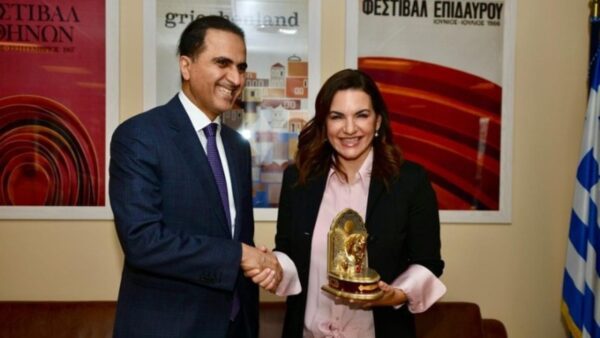 Συνάντηση Όλγας Κεφαλογιάννη με τον πρέσβη του Κατάρ