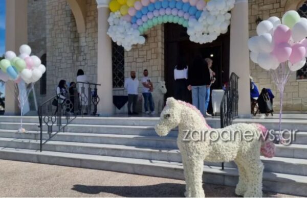 Τα Χανιά αποχαιρετούν την 21χρονη Ραφαέλα - Ντυμένοι στα λευκά, συγγενείς και φίλοι λένε το «τελευταίο αντίο»