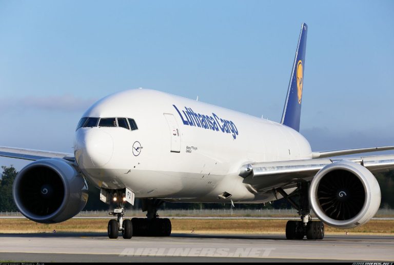 Lufthansa: Μαζικές ακυρώσεις πτήσεων λόγω απεργίας του προσωπικού