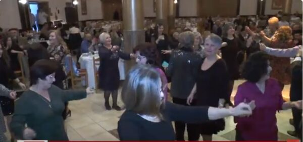 Ετήσιος χορός Αδελφότητας Μικρασιατών “Ο Άγιος Πολύκαρπος” - Video