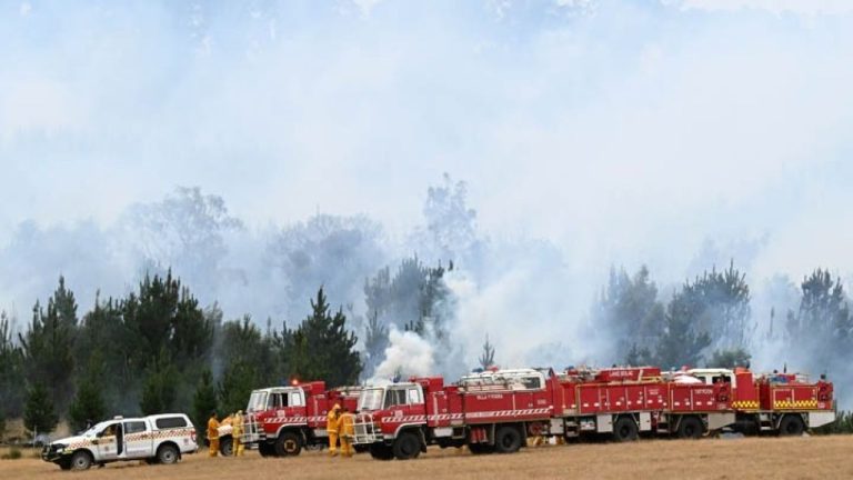 Μαίνονται οι πυρκαγιές στη Βικτώρια της Αυστραλίας - Κάηκαν σπίτια