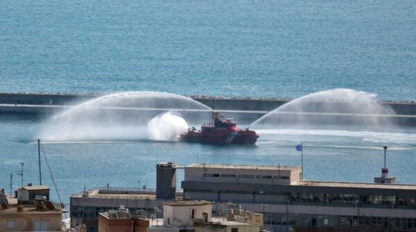 Κατέπλευσε στο λιμάνι της Καβάλας το νέο πυροσβεστικό πλοίο "Σάββας Σάββαρης"
