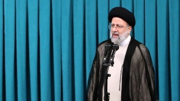 Ραϊσί: Το Ιράν δεν θα ξεκινήσει πόλεμο αλλά θα δώσει ισχυρή απάντηση σε όποιον το εκφοβίζει