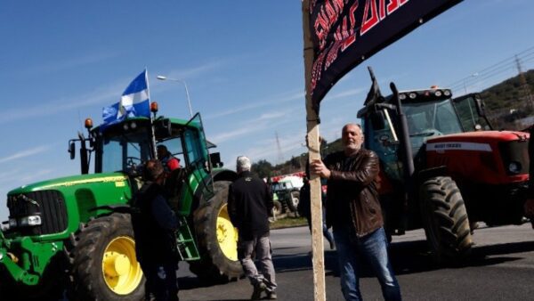 Ορίστηκε η 15μελής επιτροπή των αγροτών που θα συναντήσει τον πρωθυπουργό