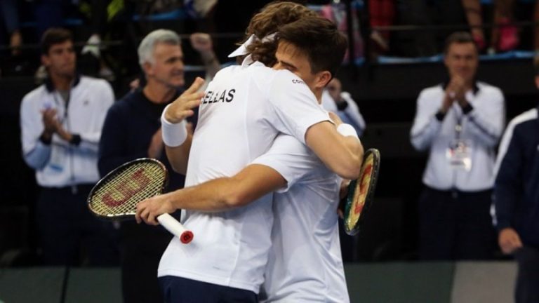 Τσιτσιπάς: «Ήμασταν απίστευτοι, πιστεύω ακόμη και στην κατάκτηση του Davis Cup μία ημέρα»