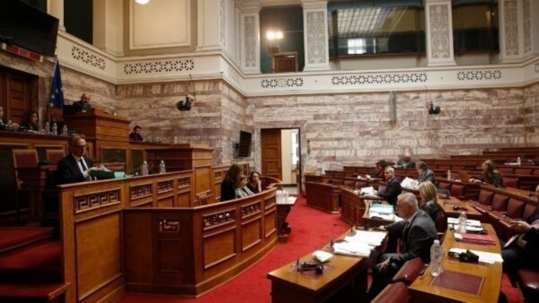 Εξεταστική για Τέμπη- Α. Αλικανιώτης: Ακόμα αντιλαμβάνομαι το δυστύχημα ως ένα κακό όνειρο