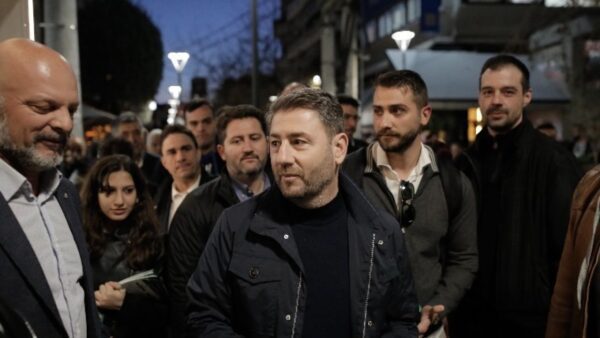 Ν. Ανδρουλάκης: Κατάργηση ή αναστολή της Golden Visa και εκτεταμένα προγράμματα κοινωνικών κατοικιών