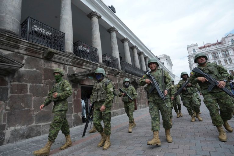 Ισημερινός: Οκτώ νεκροί σε νέα επίθεση
