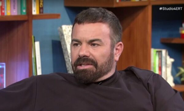 Βασίλης Καλλίδης: «Τι νερά και τι ποντίκια είχαν μπει μέσα στο μαγαζί από τις τρύπες»