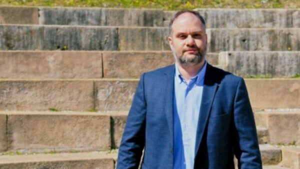 Σε αργία τέθηκε ο δήμαρχος Νάουσας - «Θα προβώ σε κάθε νόμιμη ενέργεια» δηλώνει ο κ. Κουτσογιάννης