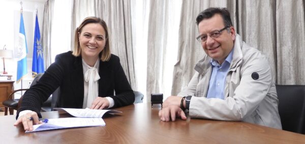 Δήμος Σερρών: Υπογραφή σύμβασης για την αδειοδότηση των ήδη 12 λειτουργούντων Δημοτικών βρεφικών παιδικών και βρεφονηπιακών σταθμών
