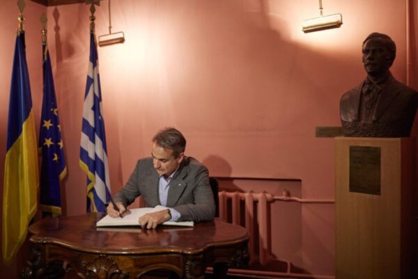 Πώς αποτιμά το Μαξίμου την επίσκεψη Μητσοτάκη στην Οδησσό – Εντυπωσιακή η αφωνία της αντιπολίτευσης, λένε κυβερνητικές πηγές