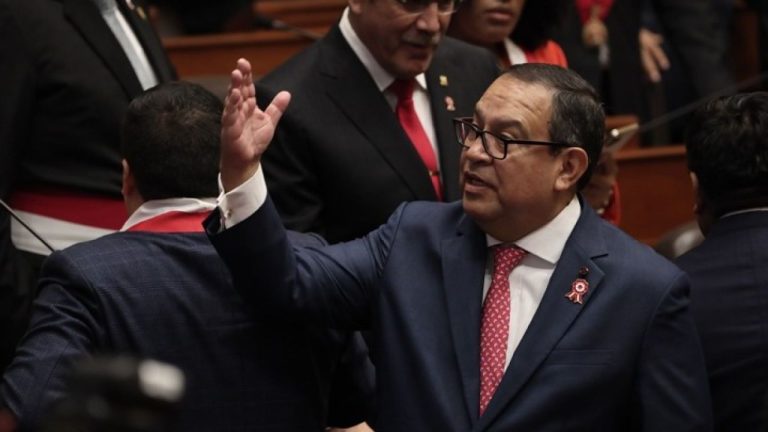 Παραιτήθηκε ο πρωθυπουργός του Περού - Τον βαραίνουν υποψίες για άσκηση αθέμιτης επιρροής έναντι ανταλλάγματος
