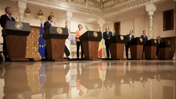 Στρατηγική σύμπραξη ΕΕ-Αιγύπτου - Πακέτο οικονομικής στήριξης 7,4 δισ. ευρώ προς το Κάιρο