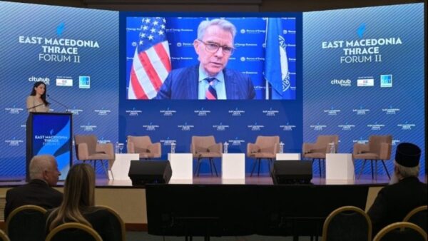 Τζέφρι Πάιατ: Ο Κάθετος Διάδρομος, το επόμενο οραματικό έργο για την ενεργειακή ανάπτυξη της περιοχής