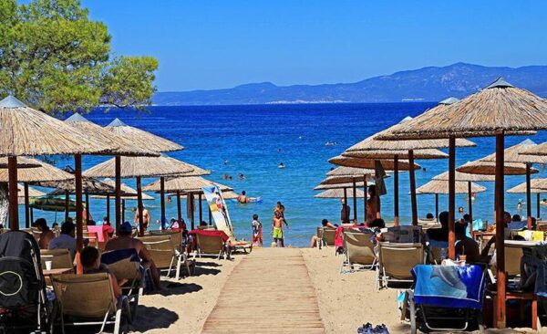 Τι αλλάζει από φέτος στις παραλίες για την προστασία της δημόσιας περιουσίας