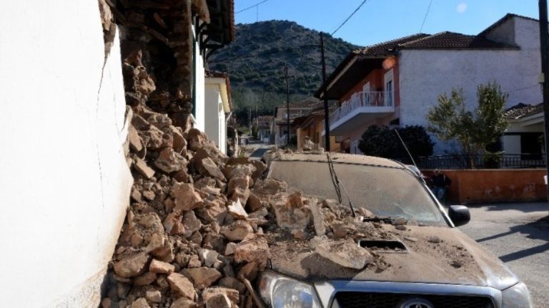 Ο Κ. Παπαζάχος σε ημερίδα με μαθητές: «Δεν σκοτώνουν οι σεισμοί, αλλά οι κατασκευές»