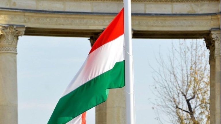 Ο πρόεδρος του ουγγρικού κοινοβουλίου υπέγραψε την επικύρωση του πρωτοκόλλου ένταξης της Σουηδίας στο ΝΑΤΟ