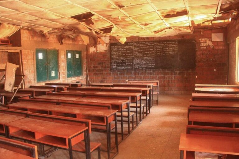 Νιγηρία: Απελευθερώθηκαν οι πάνω από 200 μαθητές και μέλη προσωπικού που είχαν απαχθεί από ενόπλους