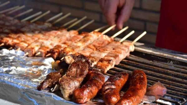 Τι είναι και τι συμβολίζει η Τσικνοπέμπτη για την Ορθοδοξία