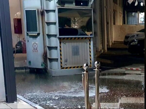 Δολοφονία 28χρονης από τον πρώην σύντροφό της: Την μαχαίρωσε έξω από το τμήμα, όπου είχε πάει για να τον καταγγείλε