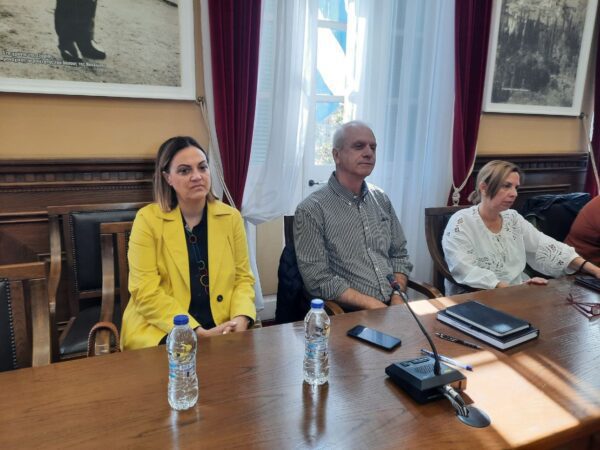 Βαρβάρα Μητλιάγκα: «Σε πλήρη ετοιμότητα ο Δήμος Σερρών» Σύσκεψη για την αντιπυρική προστασία στην Π.Ε. Σερρών