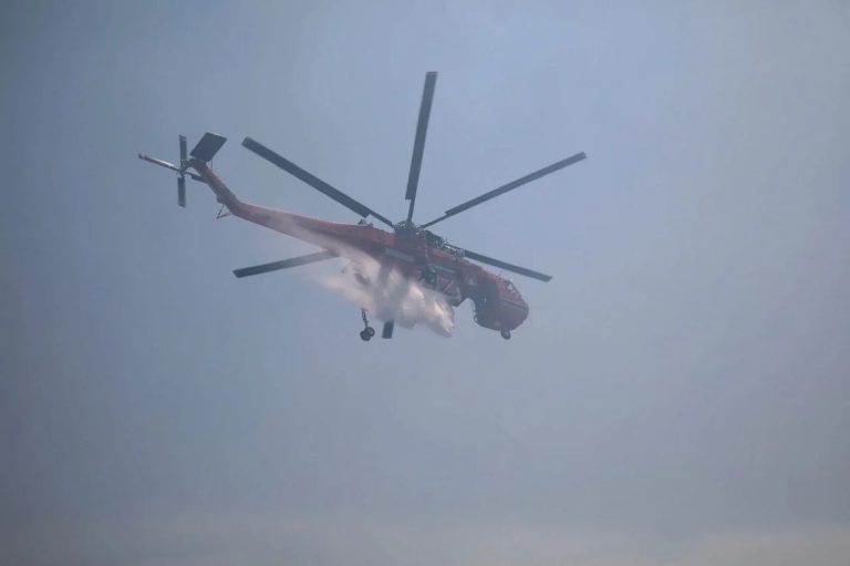 Βελτιωμένη η εικόνα από την πυρκαγιά στα Πιέρια Όρη – “Μάχη” με τις φλόγες για τέταρτη ημέρα
