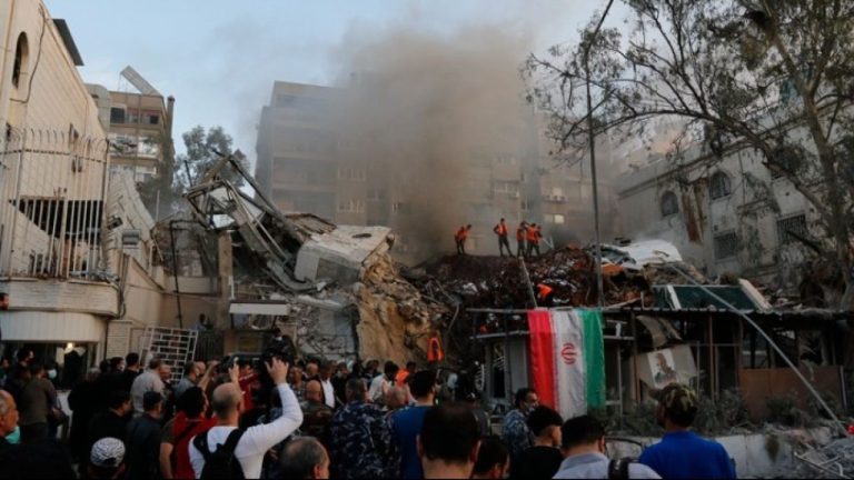 Τουλάχιστον 11 νεκροί στο πλήγμα του Ισραήλ στην πρεσβεία του Ιράν στη Δαμασκό - Ραϊσί: Δεν θα μείνει αναπάντητο το άνανδρο έγκλημα