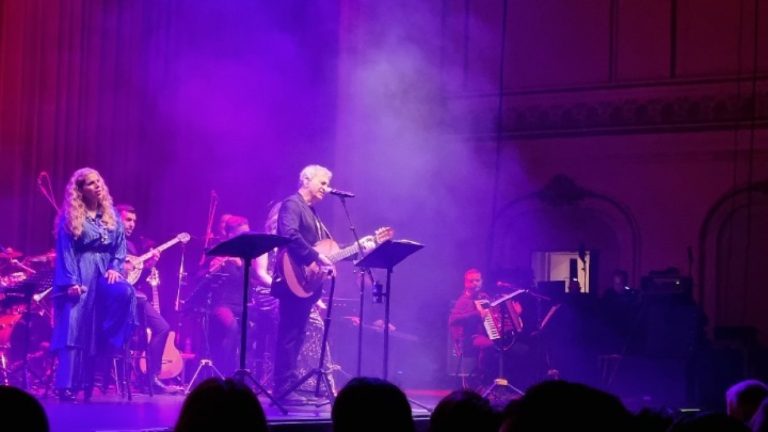Κωνσταντινούπολη: Με συναυλία του Γιώργου Νταλάρα ολοκληρώθηκε το μαθητικό συνέδριο για τον Ρίτσο