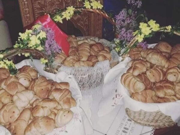 Τα «Λαζαράκια» και οι σταυροί από φοινικόφυλλα στο Σιδηρόκαστρο Σερρών