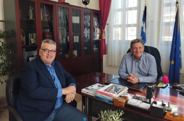 Αθ. Μαλλιαράς: « Το Επιμελητήριο στοχεύει στη συνεχή συνεργασία με τους δήμους»- Συνάντηση με τους Δημάρχους Εμ.Παππά και Ν.Ζίχνης