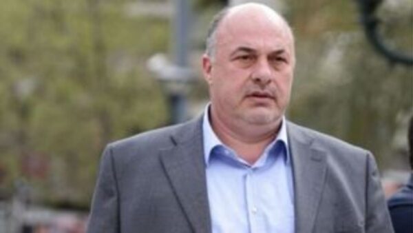 Συνελήφθη τη νύχτα ο Αχιλλέας Μπέος, αλλά αφέθηκε ελεύθερος- Κατατέθηκε μήνυση από δημοτικό σύμβουλο