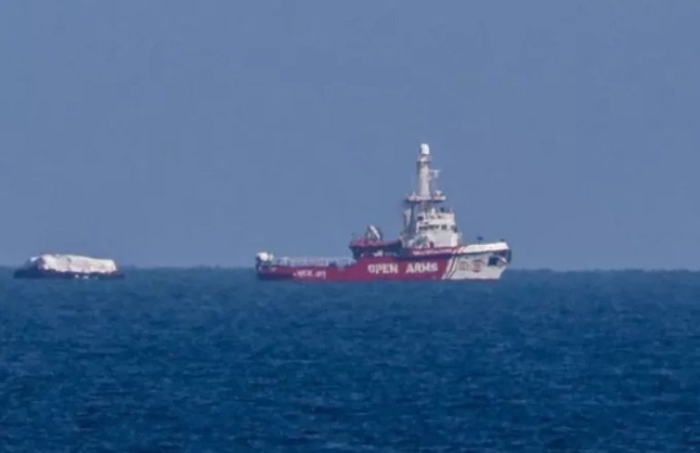 Κύπρος: Συνεχίζουν το ταξίδι προς τη Γάζα τα τρία πλοία που μεταφέρουν ανθρωπιστική βοήθεια