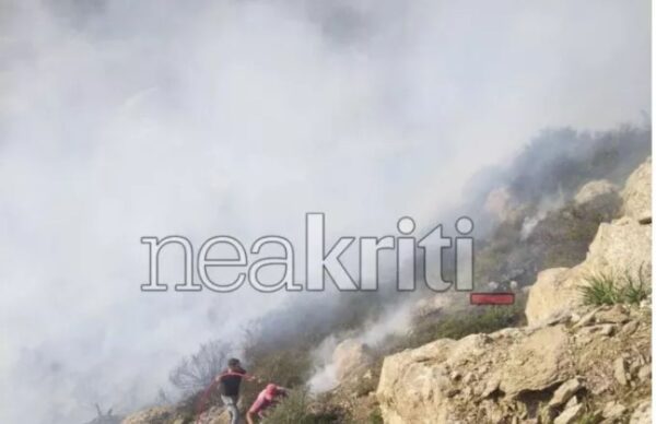«Μάχη με τις φλόγες» σε Κρήτη και Πιέρια Όρη- Επί ποδός η Πυροσβεστική- Δείτε φωτογραφίες