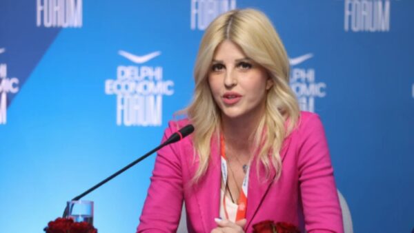 Έλενα Ράπτη: Στόχος οι συνεργασίες μεταξύ κεντρικής πολιτικής σκηνής, ΟΤΑ και ιδιωτικού τομέα
