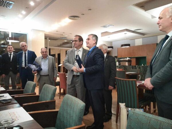 Ο Αντιπεριφερειάρχης Σερρών βραβεύτηκε από τους Έφεδρους Αξ/κούς Σερρών και Λεμεσού