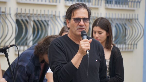 Επίσκεψη του Θανάση Παπακωνσταντίνου στο Μουσικό Σχολείο Σερρών