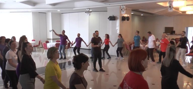 2ο Σεμινάριο Παραδοσιακών χορών από την Θρακική εστία Σερρών- Video