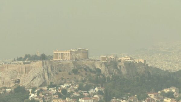 Επέστρεψε η αφρικανική σκόνη: Βαριά η ατμόσφαιρα στο λεκανοπέδιο της Αττικής – Οι οδηγίες για τις ευπαθείς ομάδες