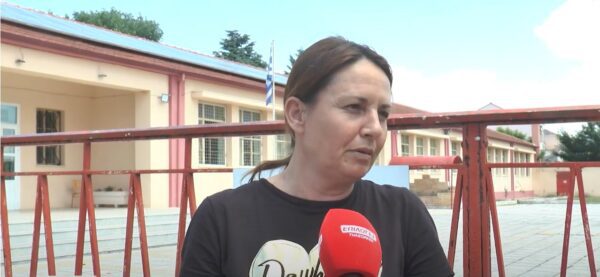 Σέρρες: Καρδιοχτύπησαν οι γονείς του δημοτικού στον Προβατά- Έπεσαν σοβάδες από οροφή αίθουσας - video