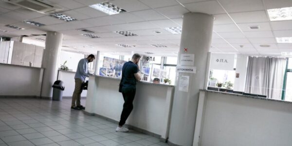 Θεσσαλονίκη: “Καμπάνα” για εφοριακούς που έκαναν τα “στραβά μάτια” με το αζημίωτο σε επιχειρηματία φοροφυγά – Ζημιά 184.000 ευρώ για το Δημόσιο