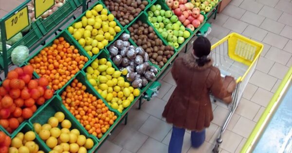 Ποιες είναι οι βασικές αιτίες που συντηρούν την ακρίβεια στα τρόφιμα