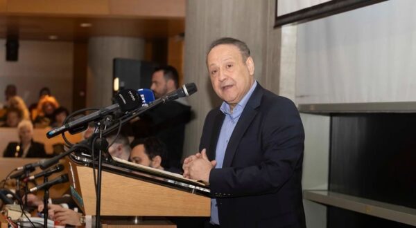 Δήμος Θεσσαλονίκης: Αντικατάσταση πέντε λυόμενων σχολείων που τοποθετήθηκαν μετά τους σεισμούς του ’78